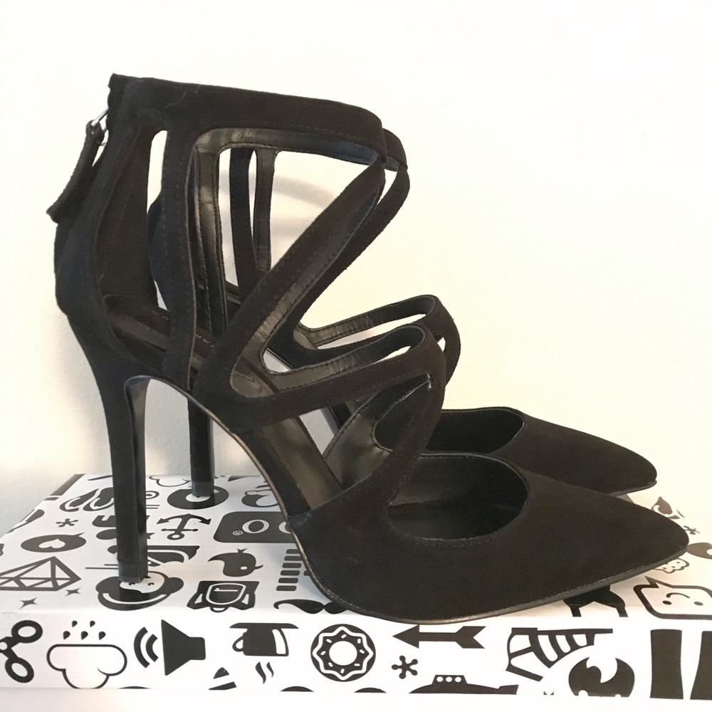 Zara Woman black suede heels